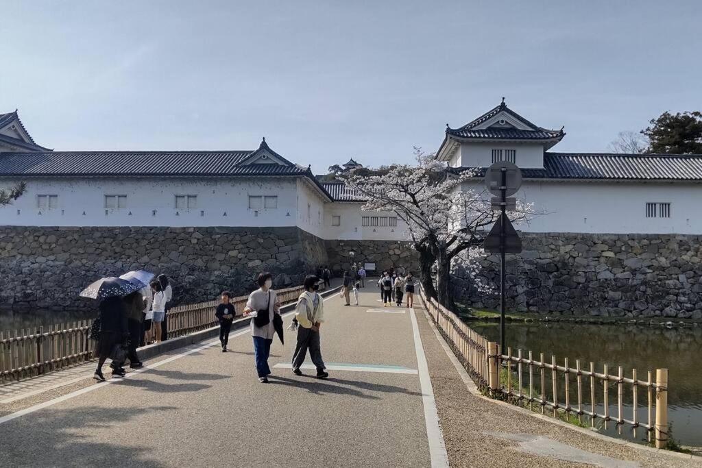 Villa Hikone Castle Exterior photo